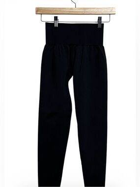 NVGTN women’s Black High-Waist Performance Leggings size XS